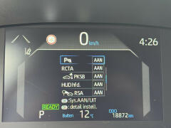 Toyota-Yaris Cross-29